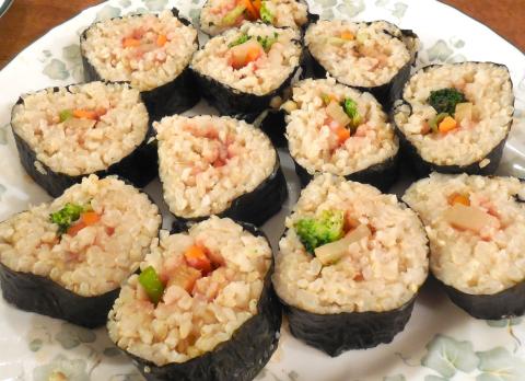 brown rice sushi roles